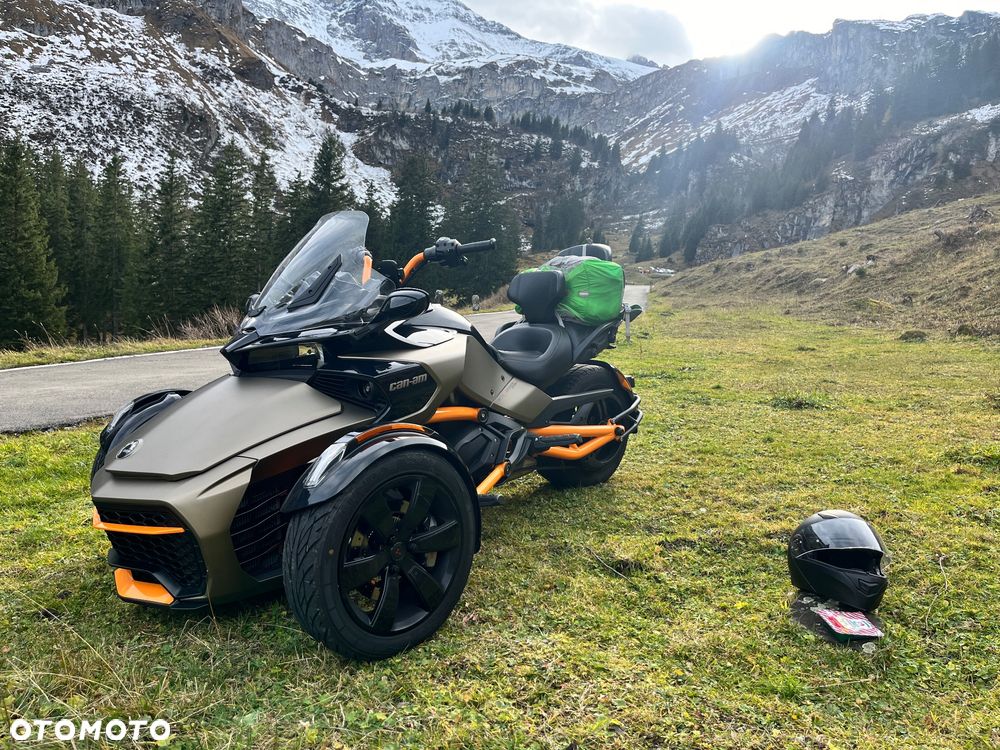 Can-Am Spyder - 1