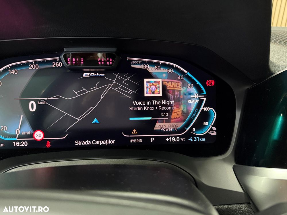 BMW Seria 3 330e AT PHEV - 9