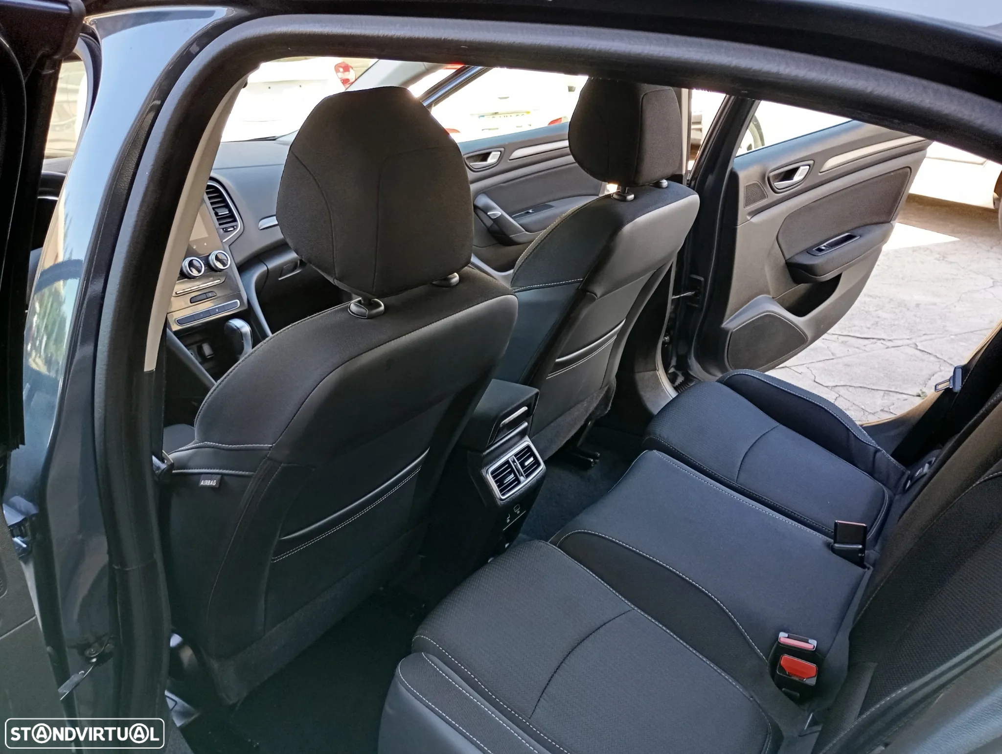 Renault Mégane 1.6 Plug-In Equilibre - 9