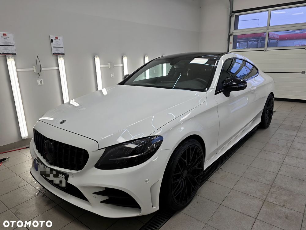 Mercedes-Benz Klasa C 220 d 4Matic 9G-TRONIC - 14