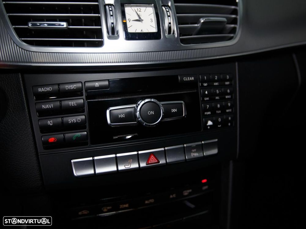 Mercedes-Benz E 300 Bluetec Hybrid Avantgarde - 19