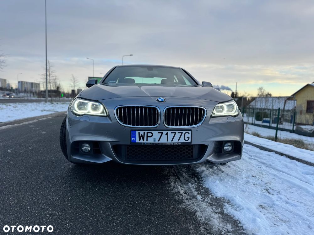 BMW Seria 5 528i xDrive - 11
