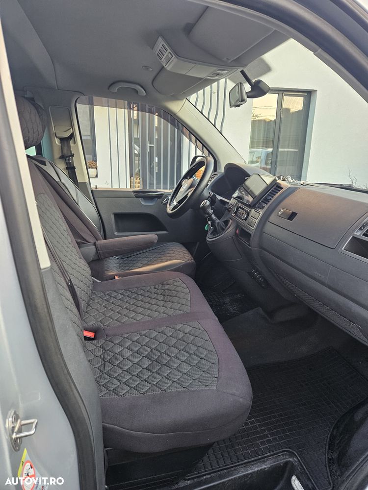 Volkswagen Caravelle - 6