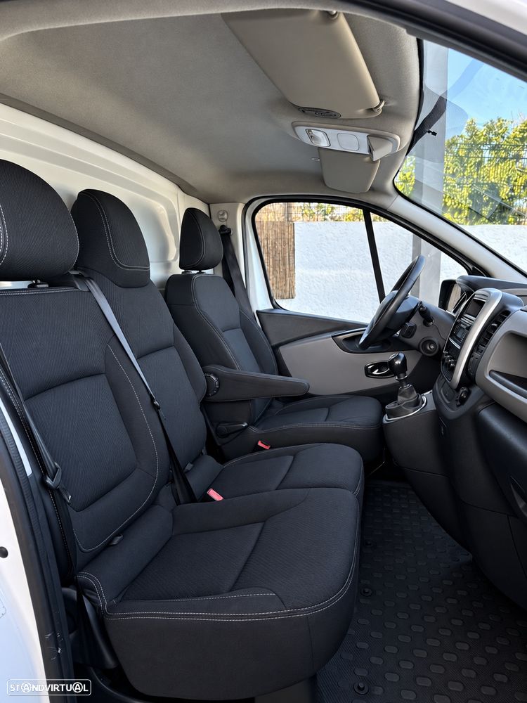 Renault Trafic Grand Combi Expression - 11