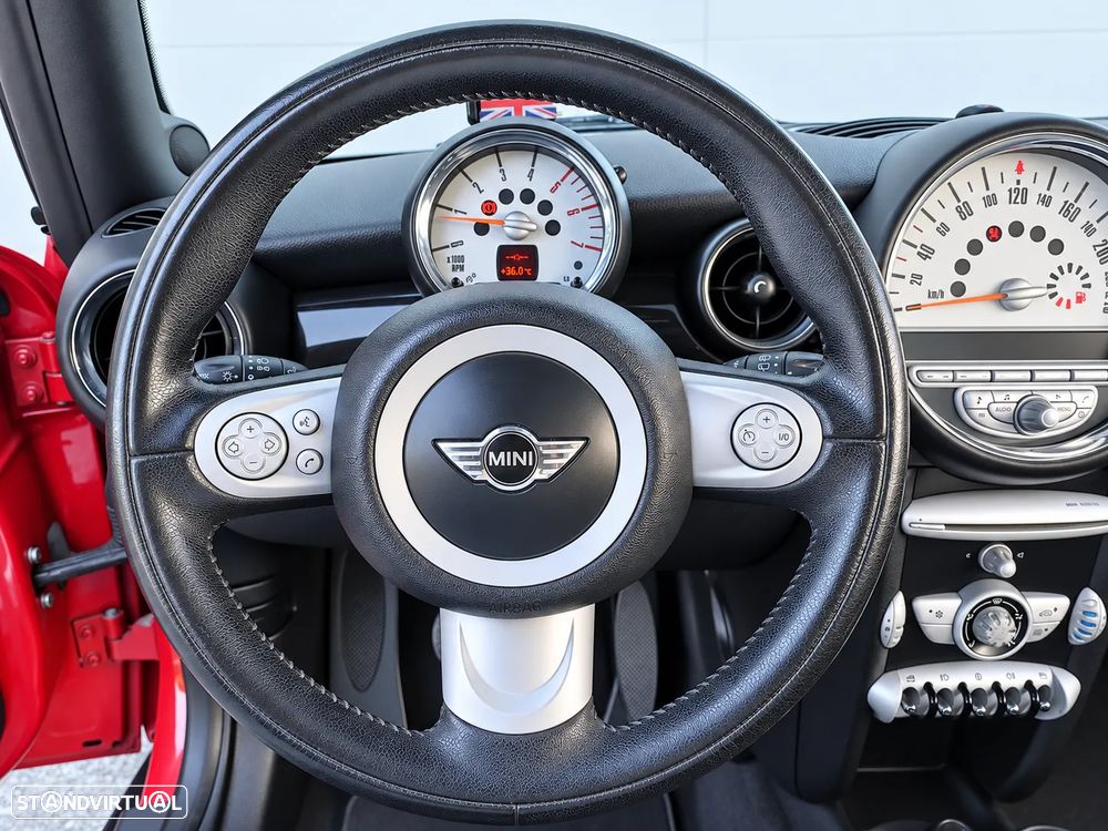 MINI 3 Portas Cooper D - 22