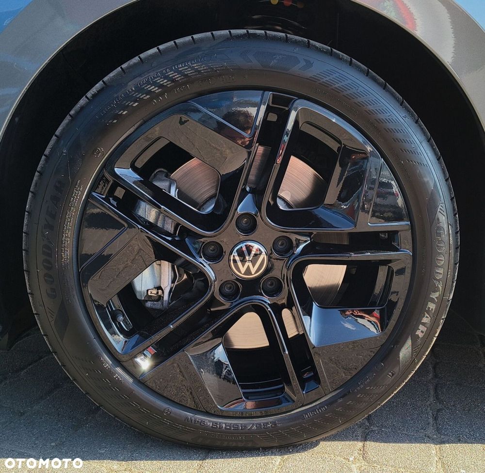 Volkswagen Passat - 31