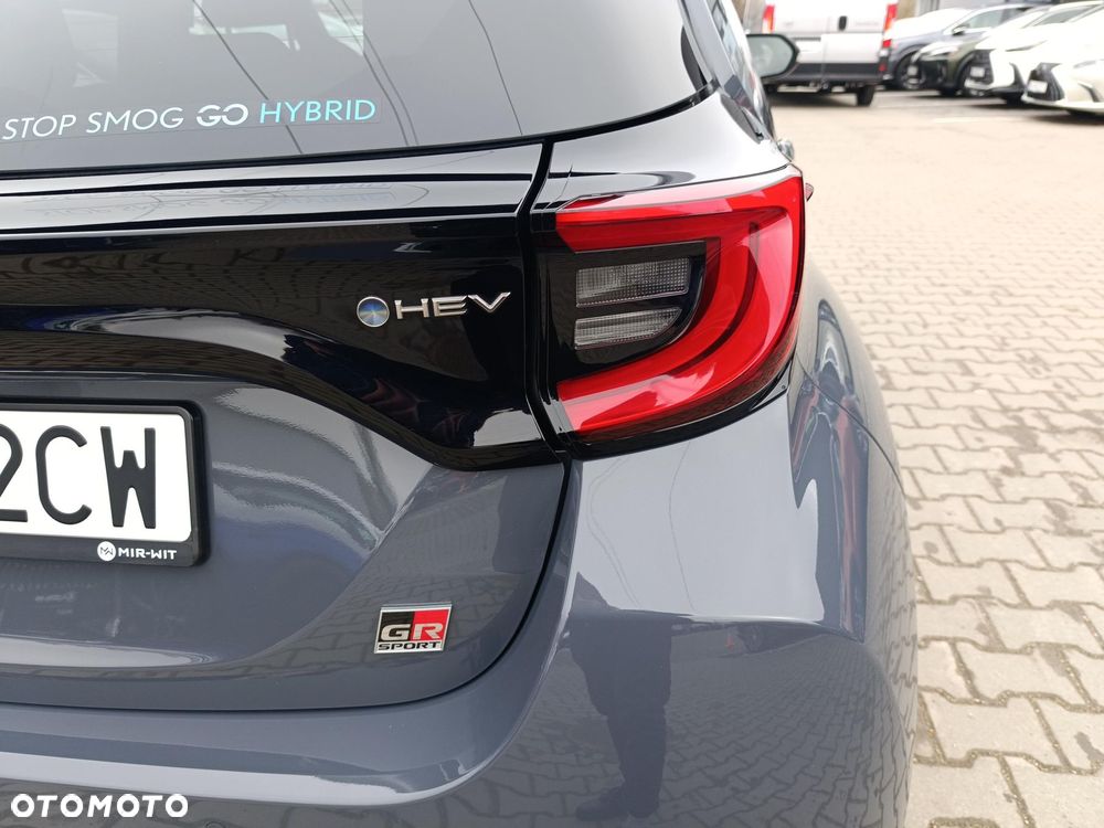 Toyota Yaris Hybrid 1.5 GR Sport - 13