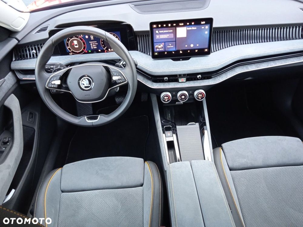 Skoda Superb 2.0 TDI SCR 4x4 Selection DSG - 9