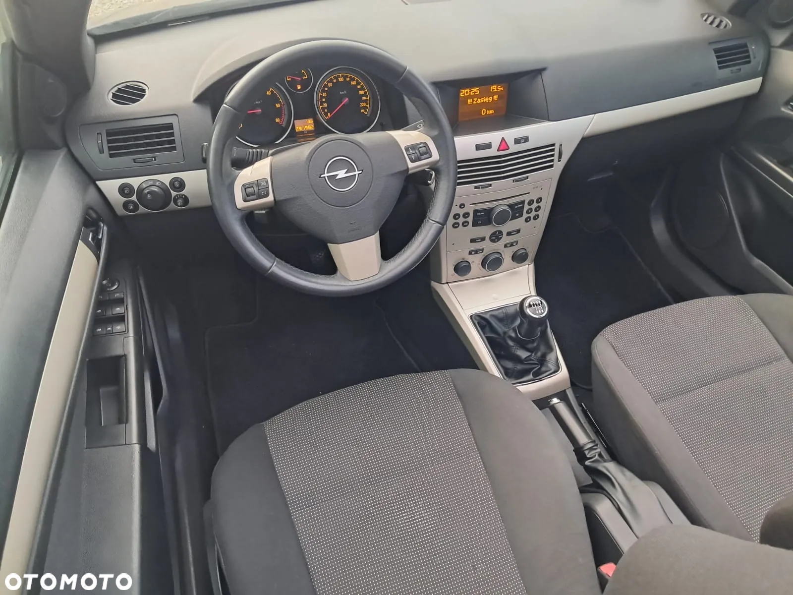 Opel Astra - 4