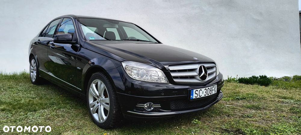 Mercedes-Benz Klasa C 180 CGI BlueEff Avantgarde - 5