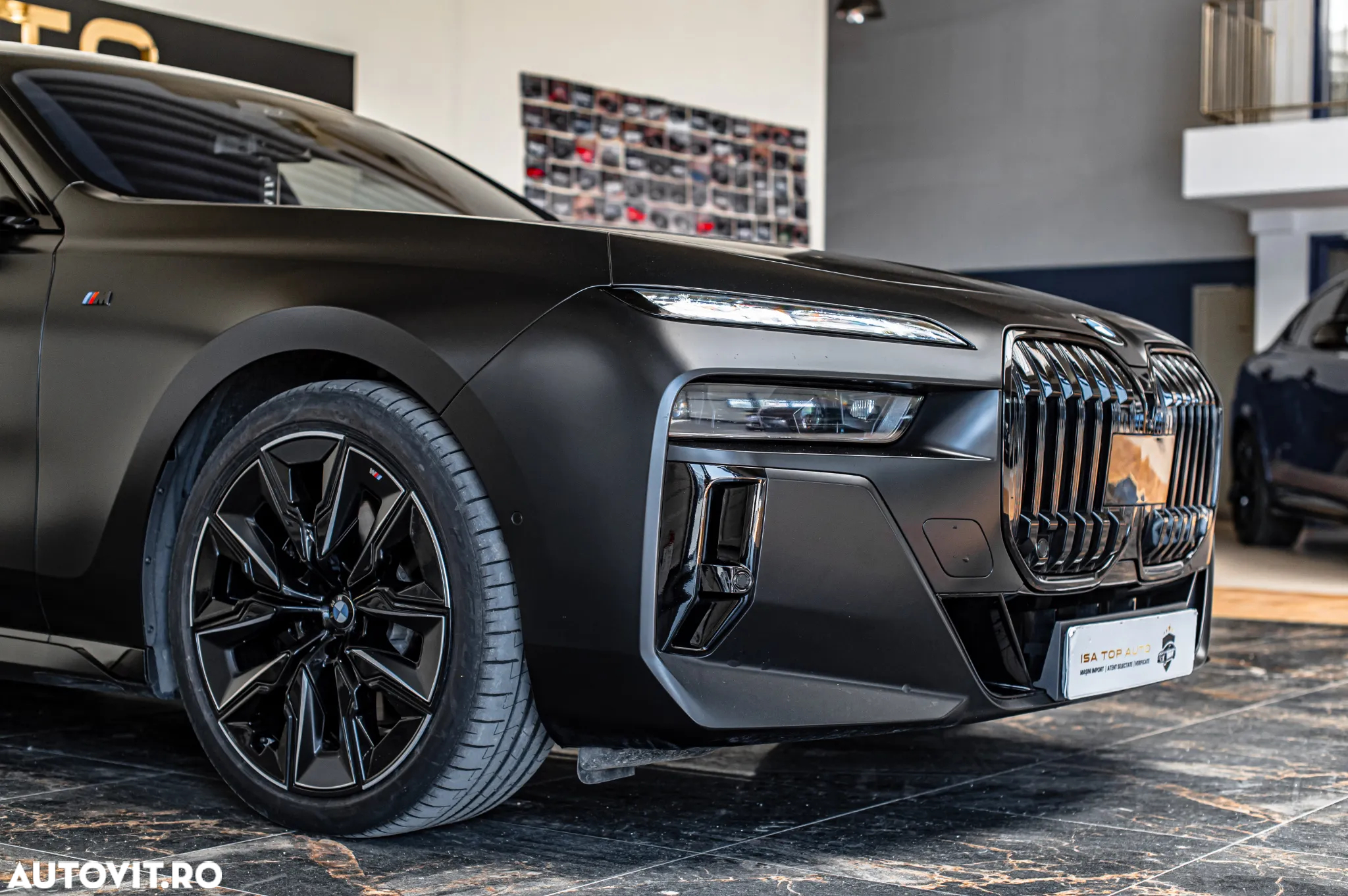 BMW Seria 7 740d xDrive MHEV - 27
