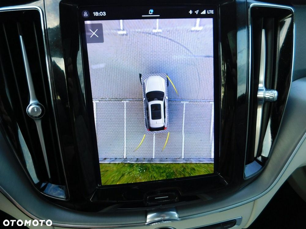 Volvo XC 60 B4 B Geartronic Momentum Pro - 11