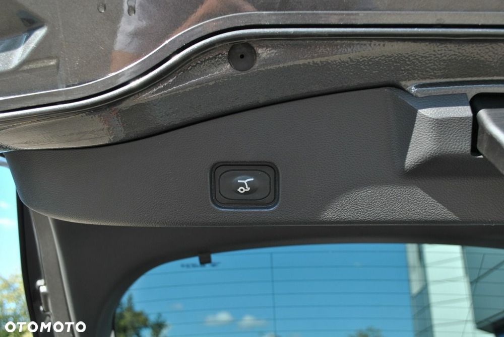 Ford Mondeo 2.0 EcoBlue Titanium - 12