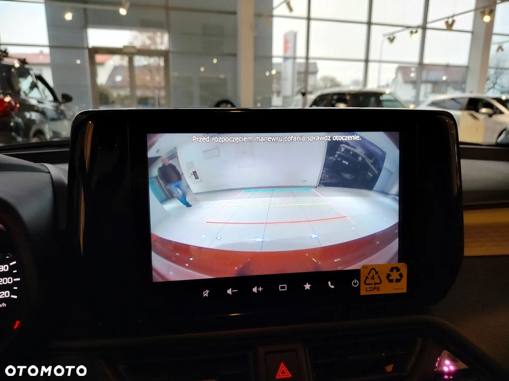 Suzuki Swift 1.2 Dualjet SHVS Premium Plus CVT - 9