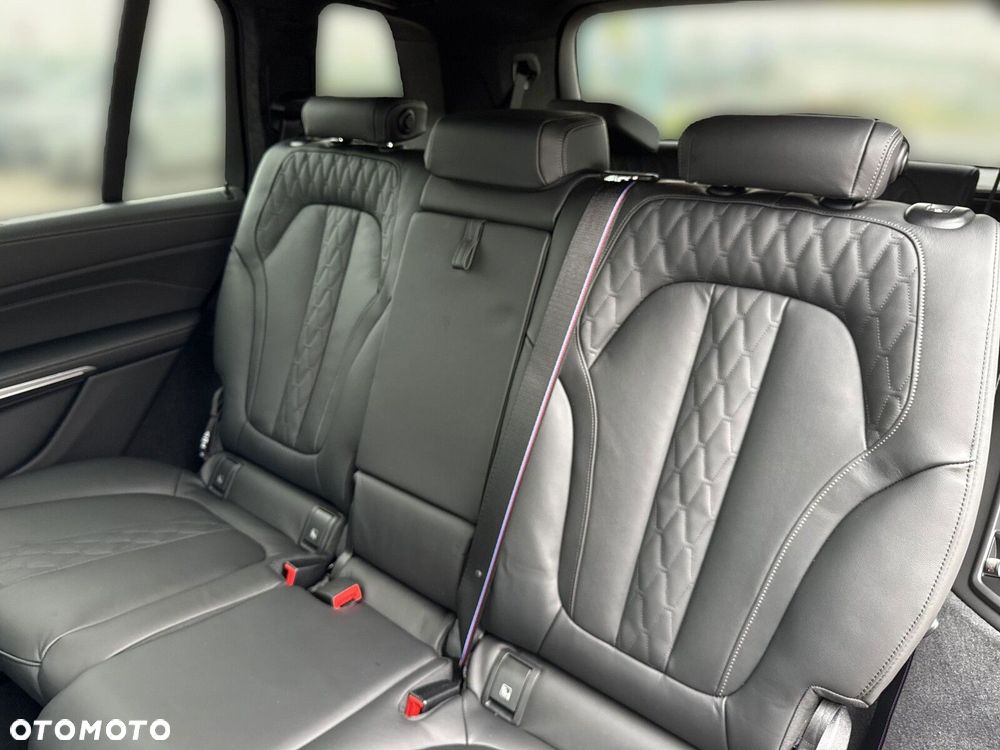 BMW X7 - 18