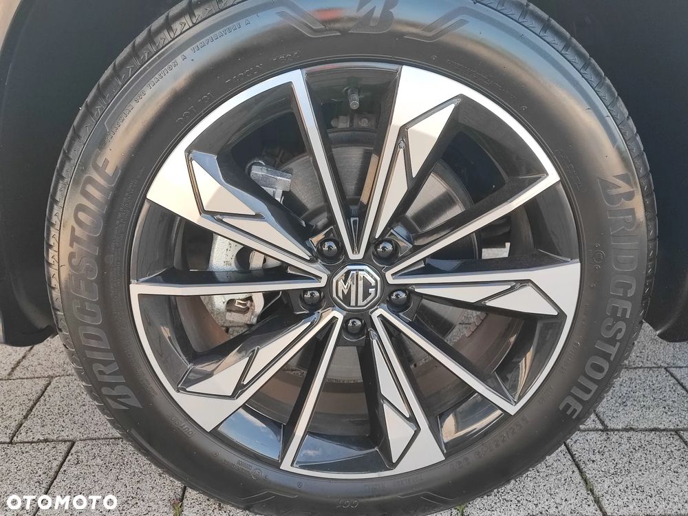 MG HS 1.5 T-GDI Exclusive DCT - 23