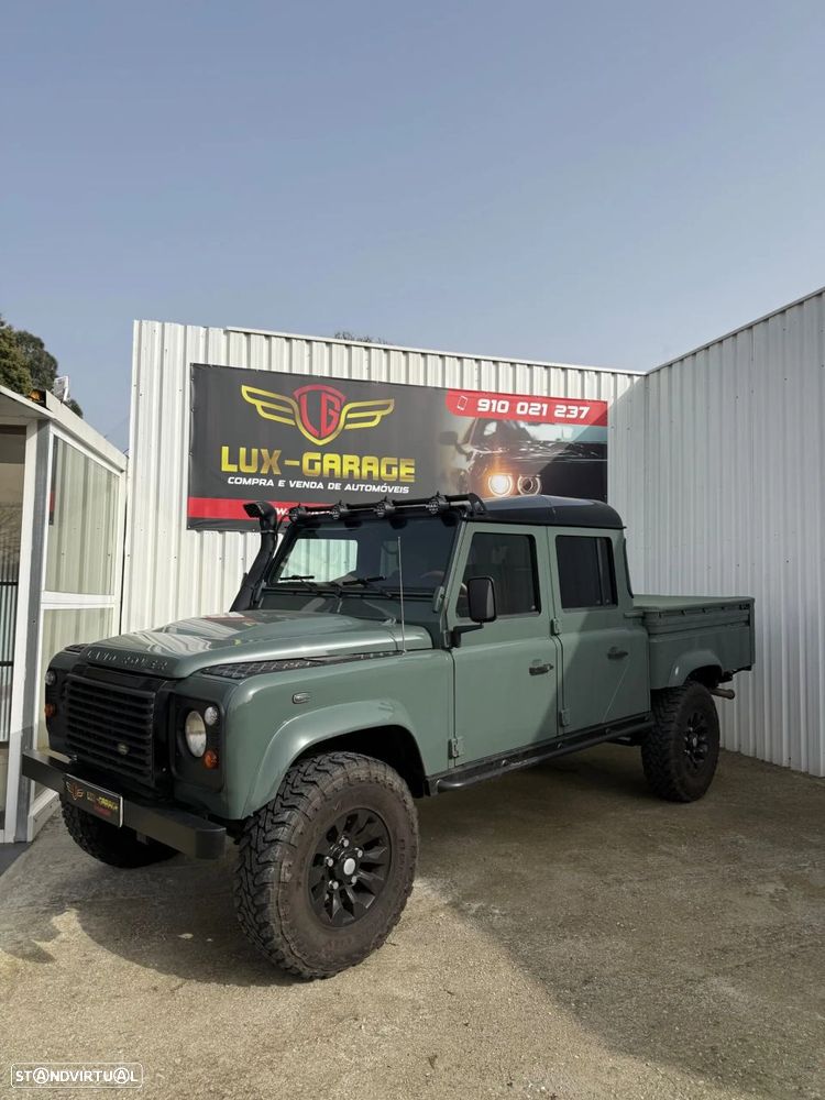 Land Rover Defender - 1