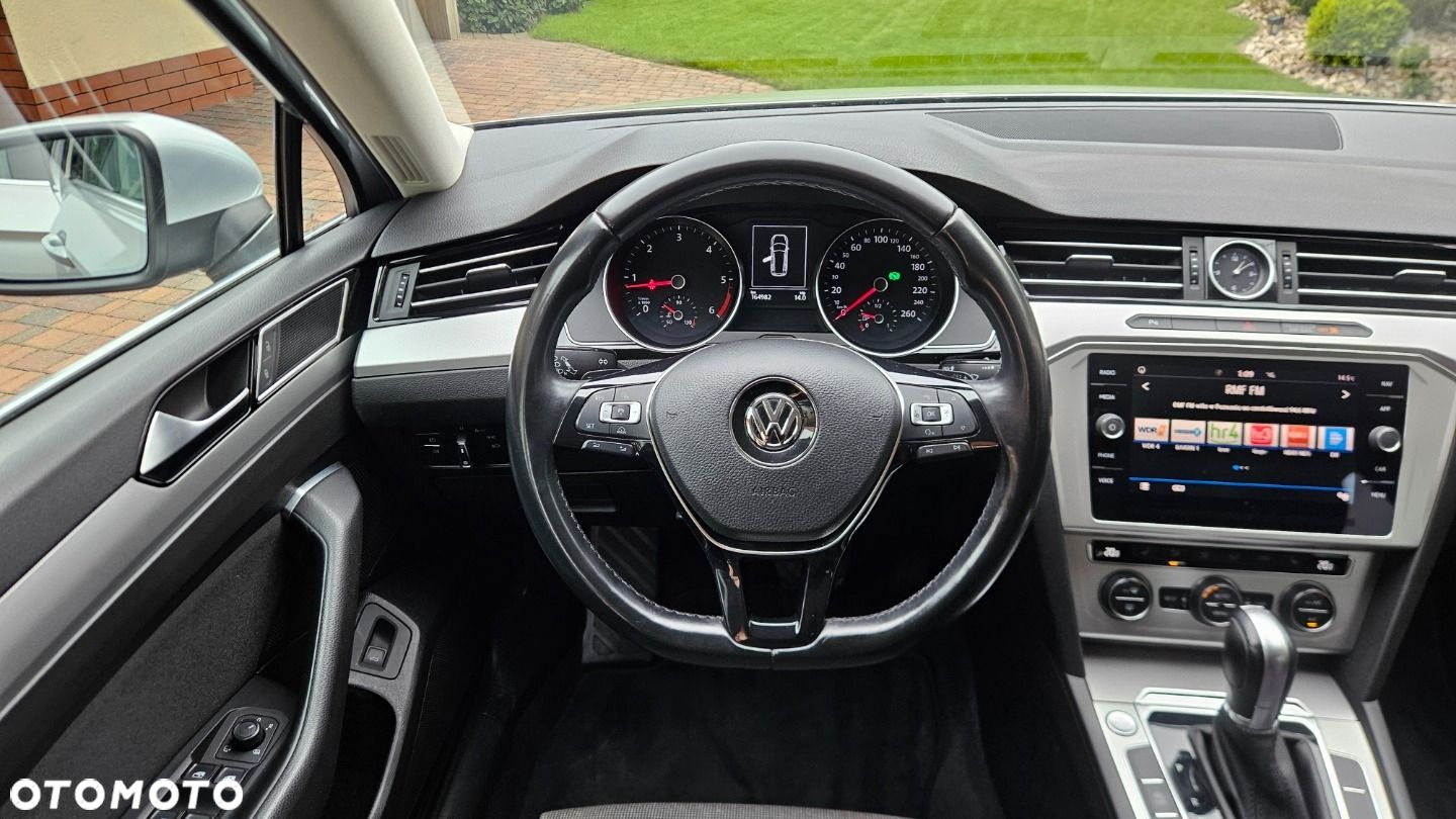 Volkswagen Passat Variant 2.0 TDI SCR DSG Elegance - 15