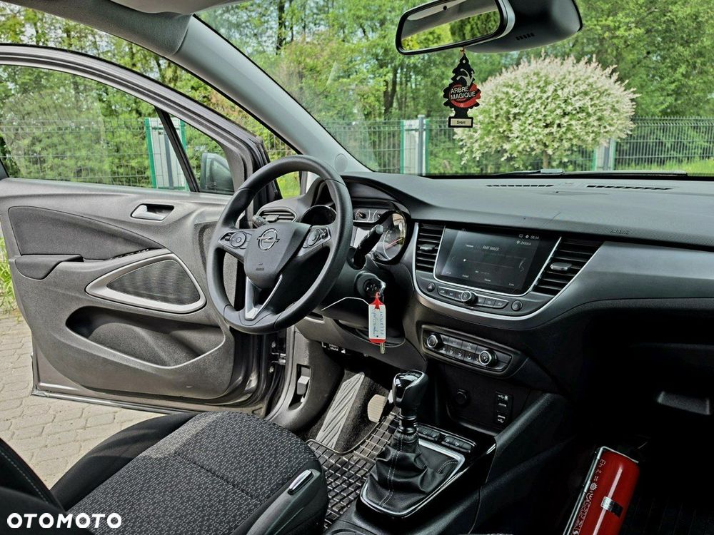 Opel Crossland X - 9