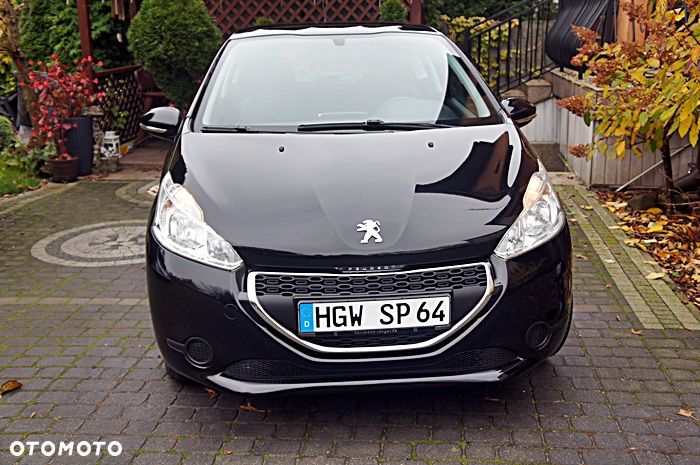 Peugeot 208 - 16