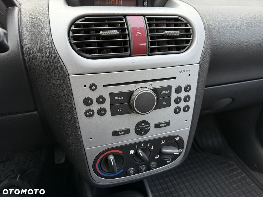 Opel Corsa 1.2 16V Cosmo Easytronic - 23