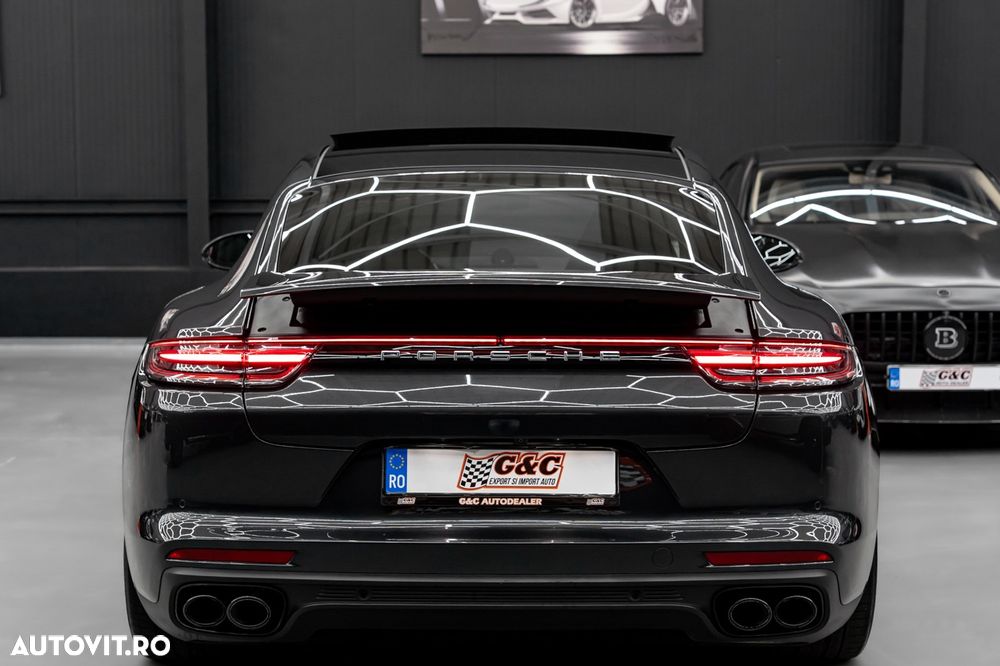 Porsche Panamera 4 E-Hybrid - 26