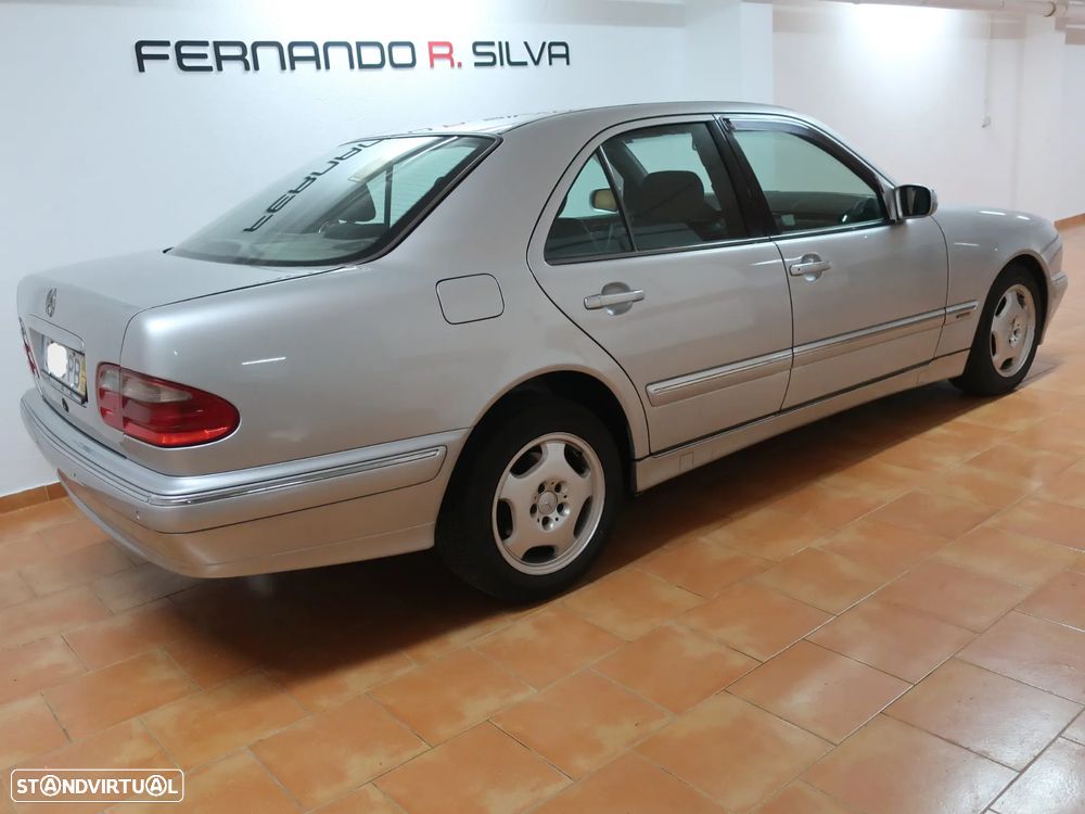 Mercedes-Benz E 220 CDI Elegance - 8