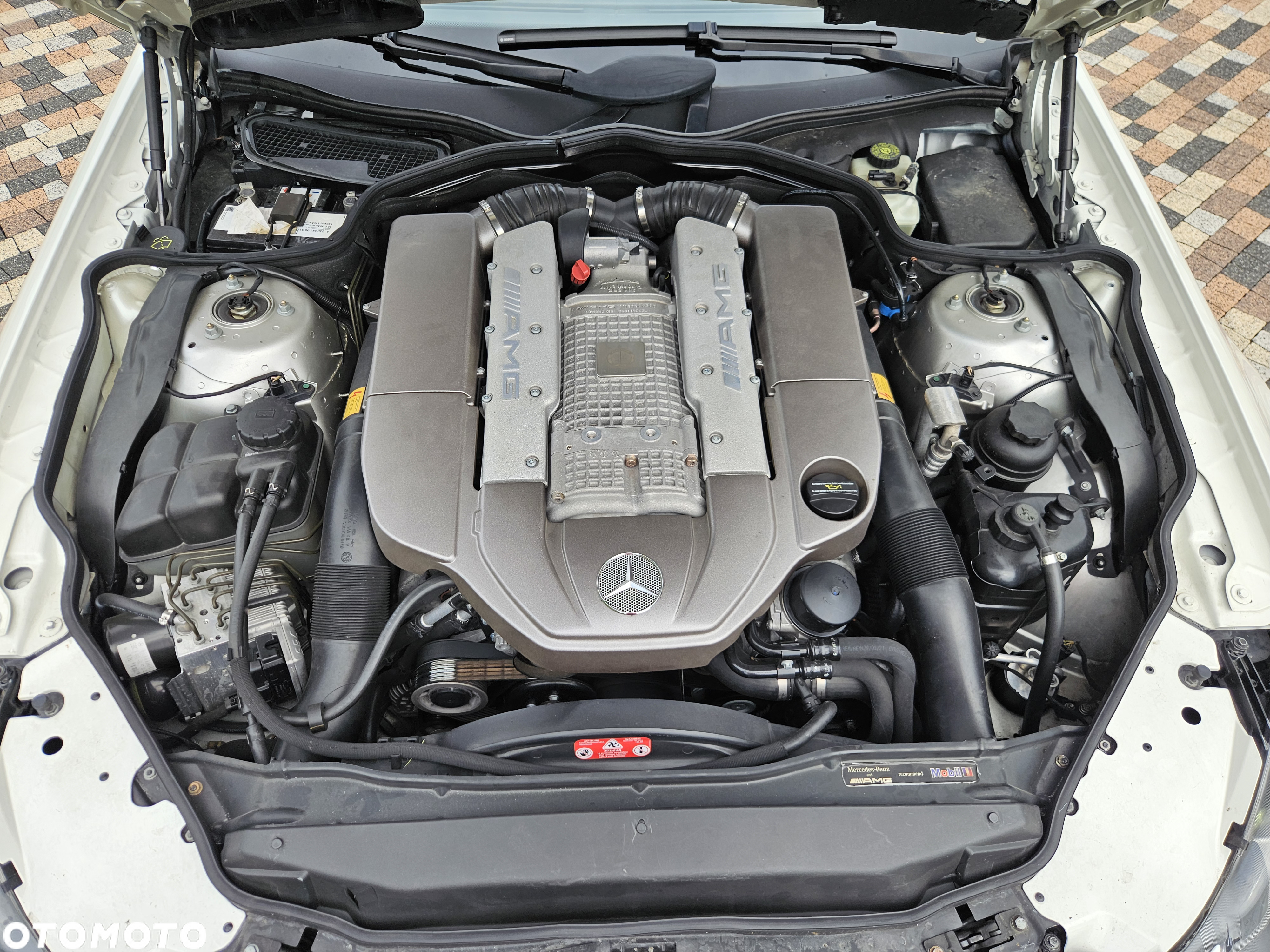 Mercedes-Benz SL 55 AMG - 22