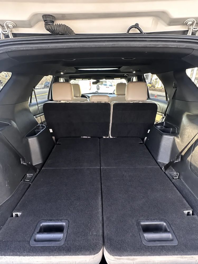 Ford Explorer - 19