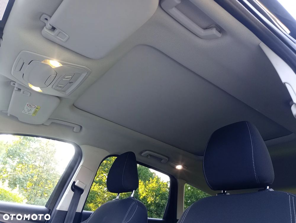 Ford Kuga 1.5 EcoBoost 2x4 Titanium - 22