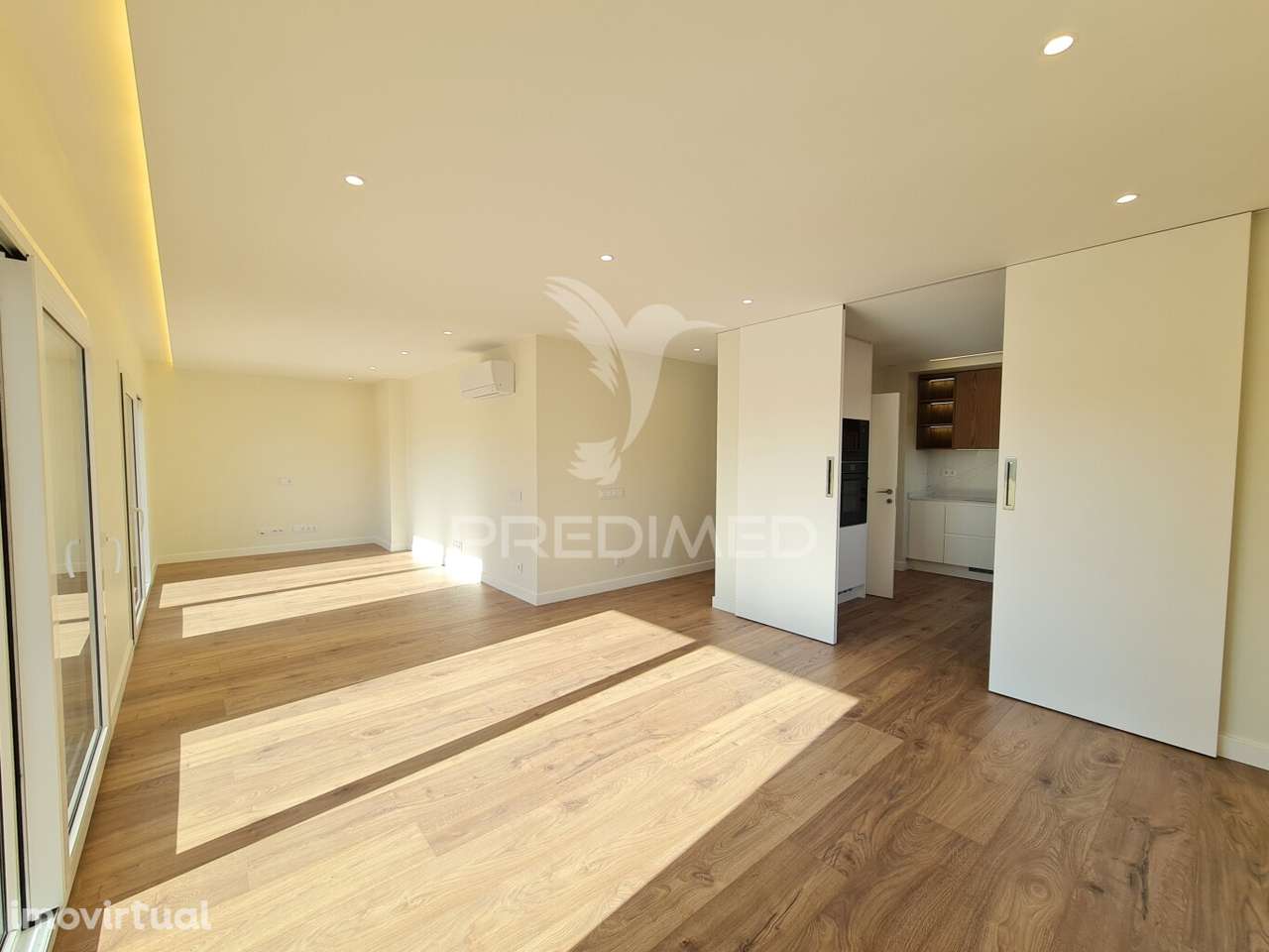 Elegância Contemporânea a estrear no Coração de Cascais - Grande imagem: 4/35