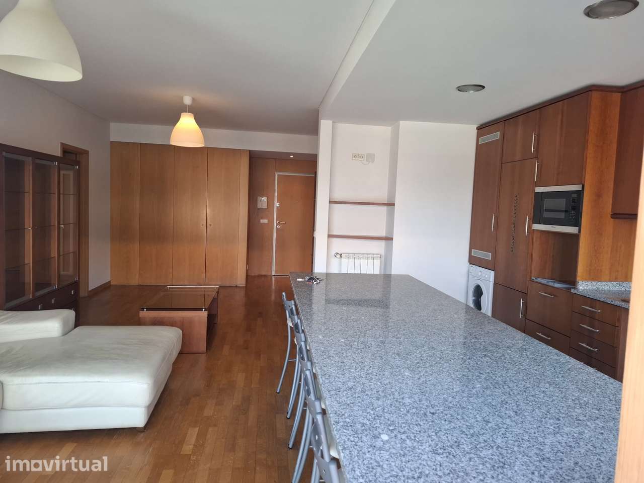 Apartamento T2 com varanda em Braga - Grande imagem: 4/17