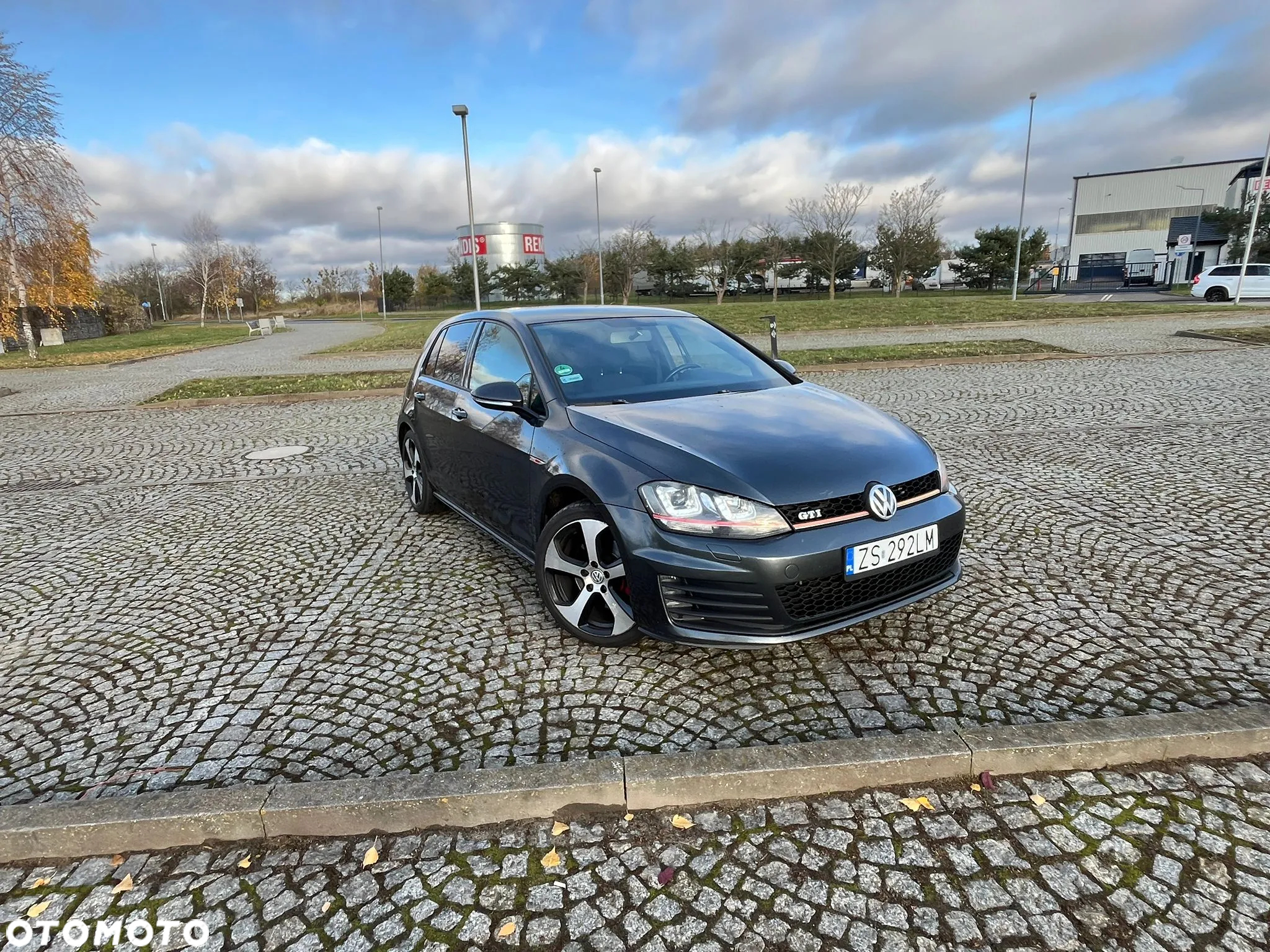 Volkswagen Golf VI 2.0 TSI GTI DSG - 18