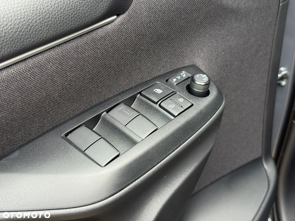 Toyota Yaris - 11