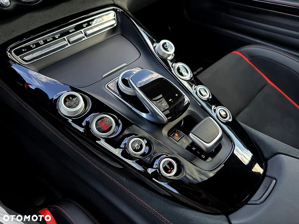 Mercedes-Benz AMG GT - 32