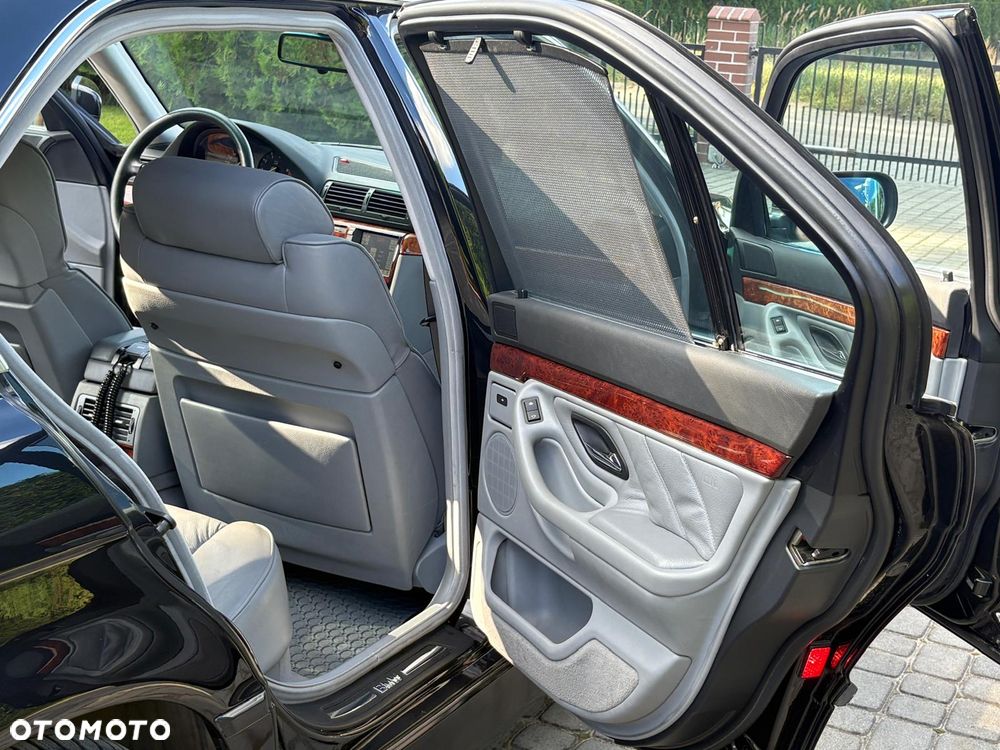 BMW Seria 7 735i L - 12