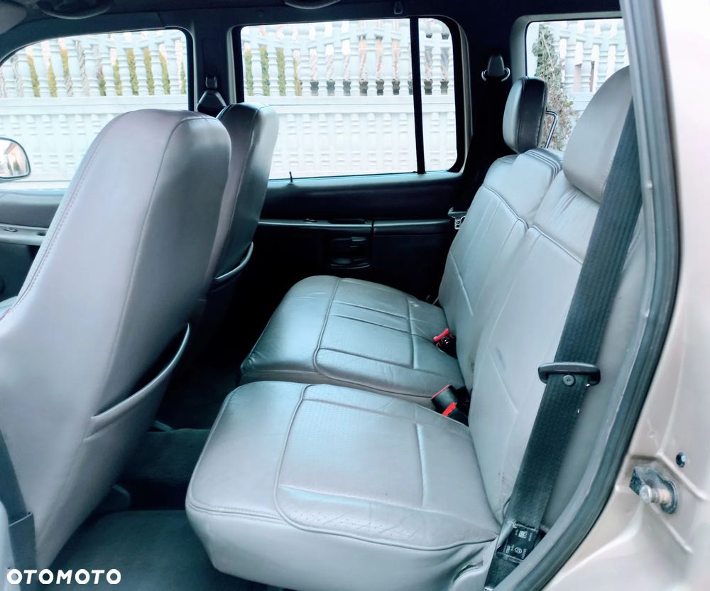 Ford Explorer - 7