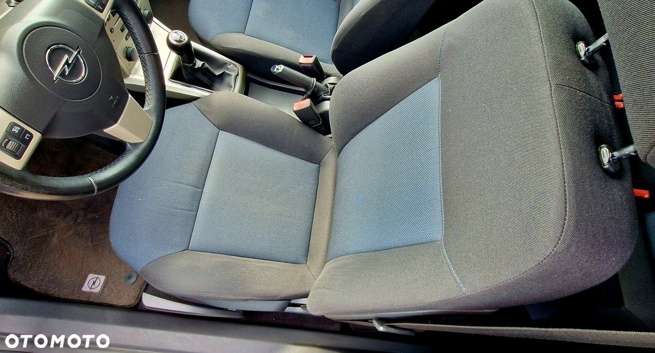 Opel Astra - 39