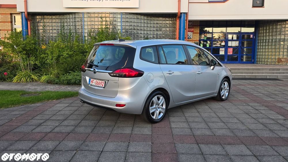 Opel Zafira - 38