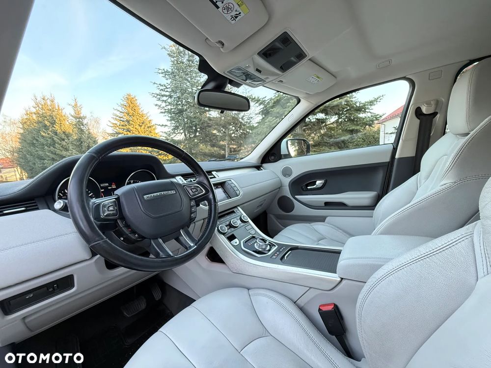 Land Rover Range Rover Evoque - 16