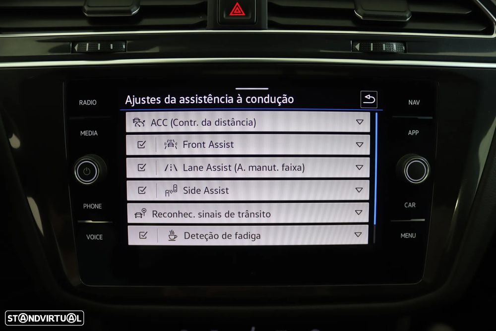 VW Tiguan Allspace 1.5 TSI R-Line DSG - 32