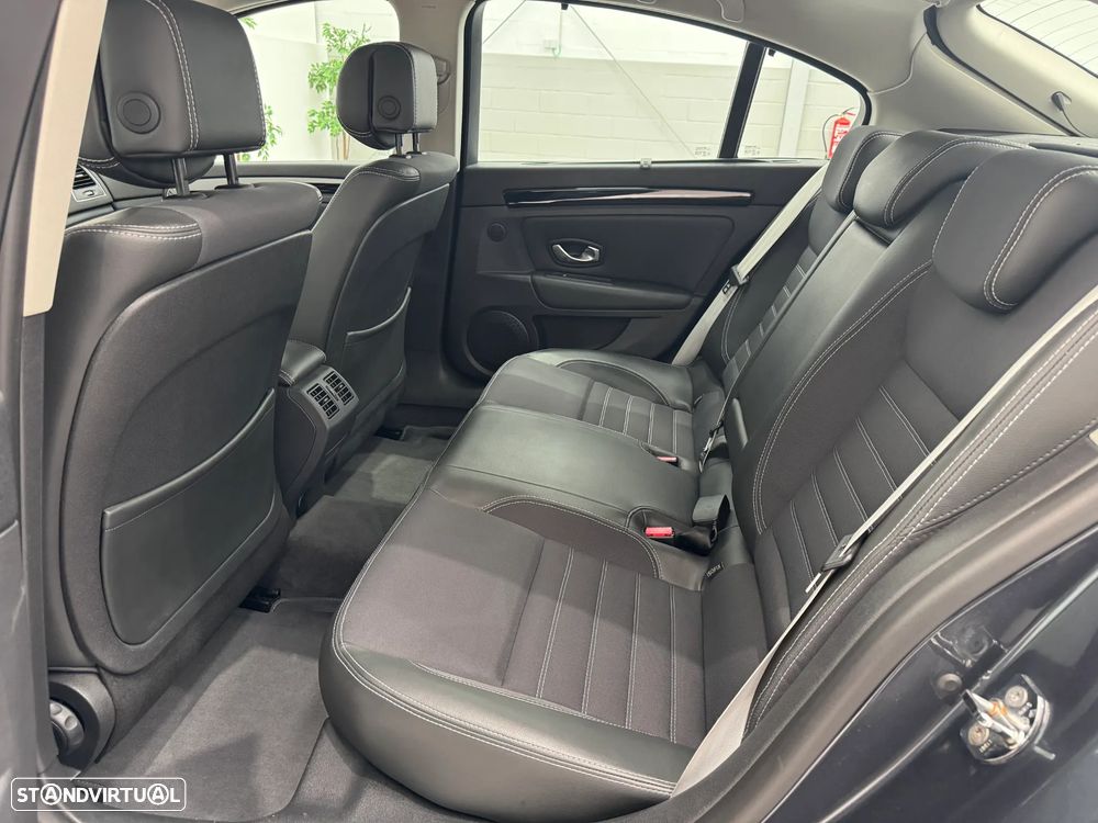 Renault Laguna ENERGY dCi 130 FAP Start & Stop Bose Edition - 29