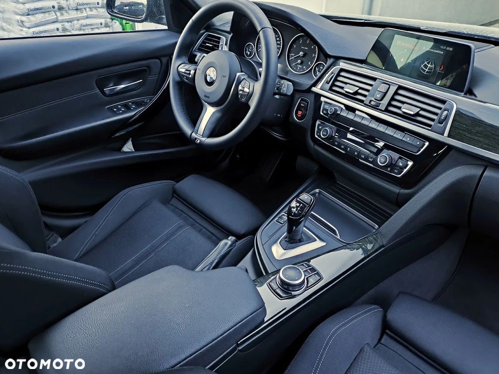 BMW Seria 3 320d Edition M Sport Shadow - 19