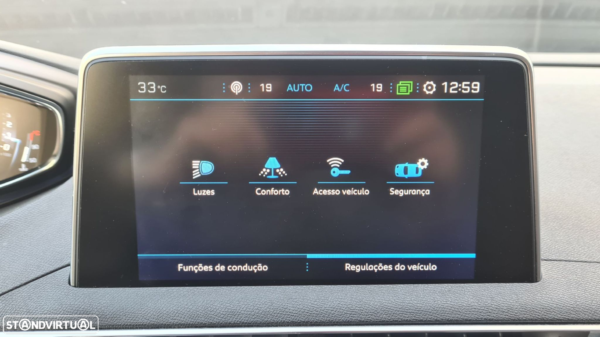 Peugeot 5008 1.5 BlueHDi Allure EAT8 - 33