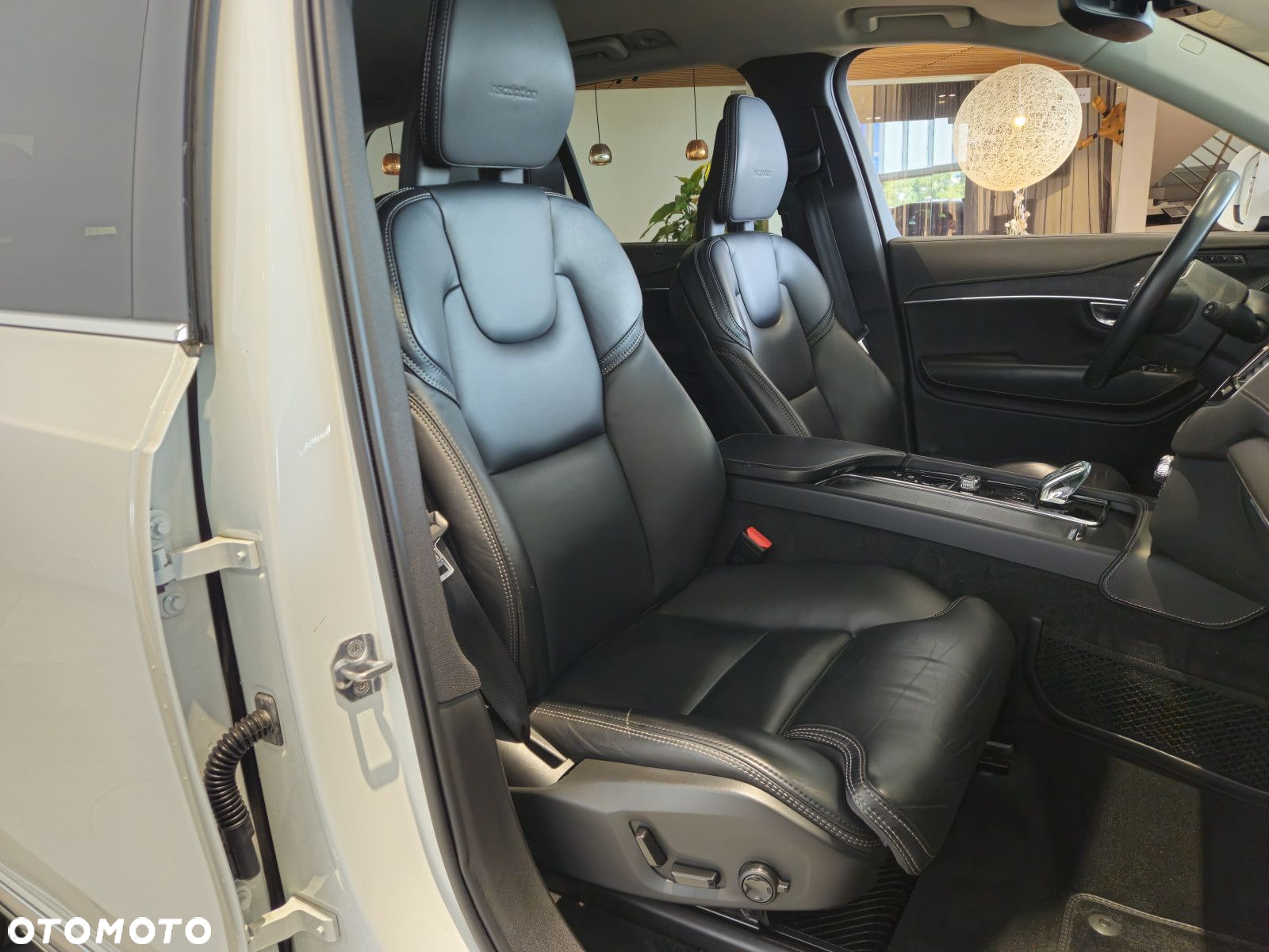 Volvo XC 90 - 29
