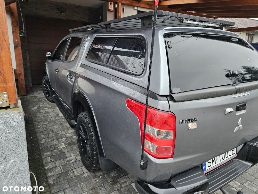 Mitsubishi L200 2.4 d DC Black Edition EU6 - 12