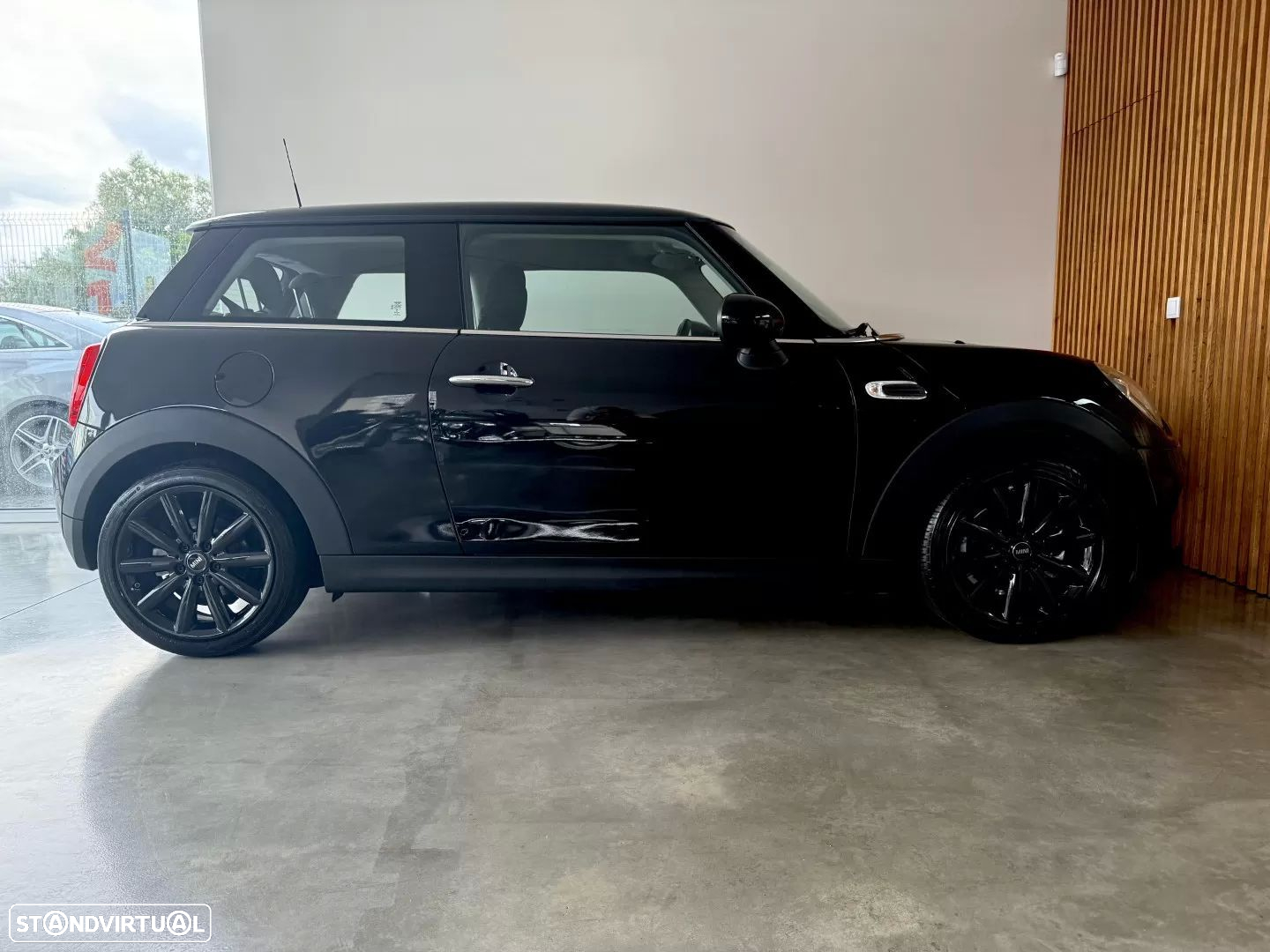 MINI 3 Portas One D - 14