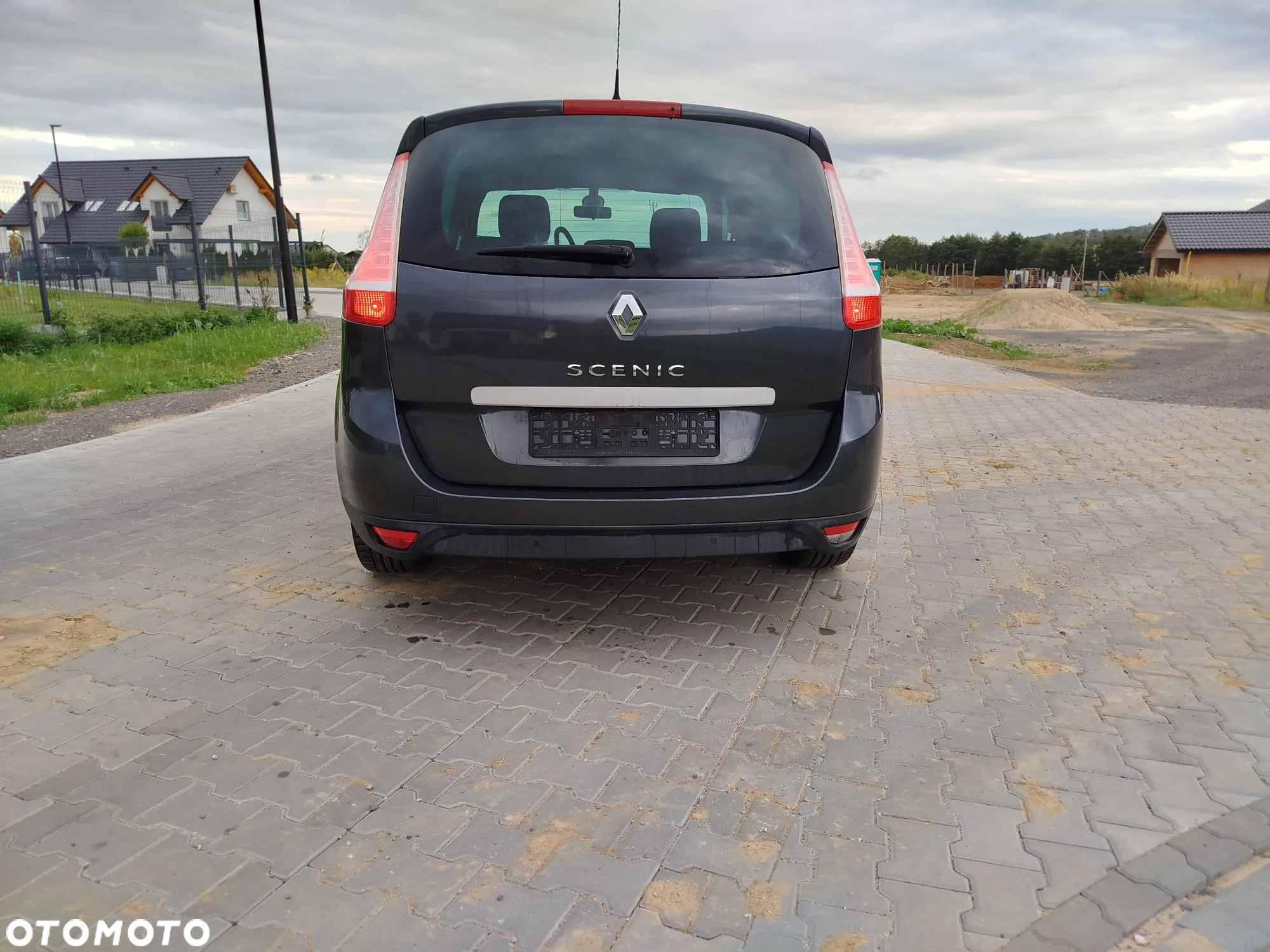 Renault Grand Scenic 1.6 16V 110 Dynamique - 5