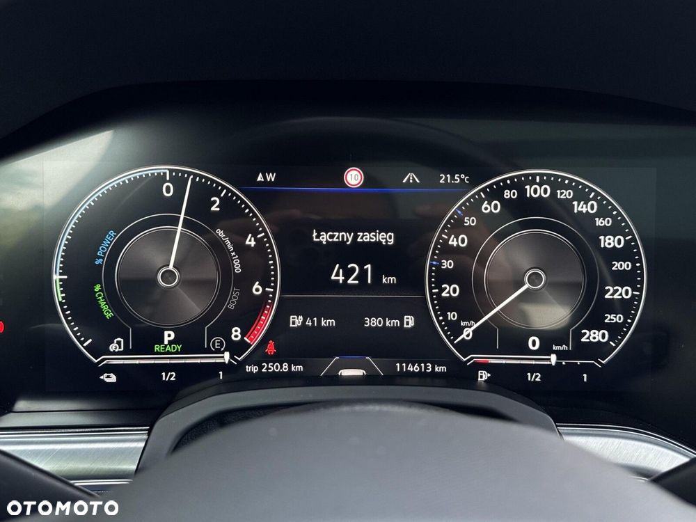 Volkswagen Touareg - 16