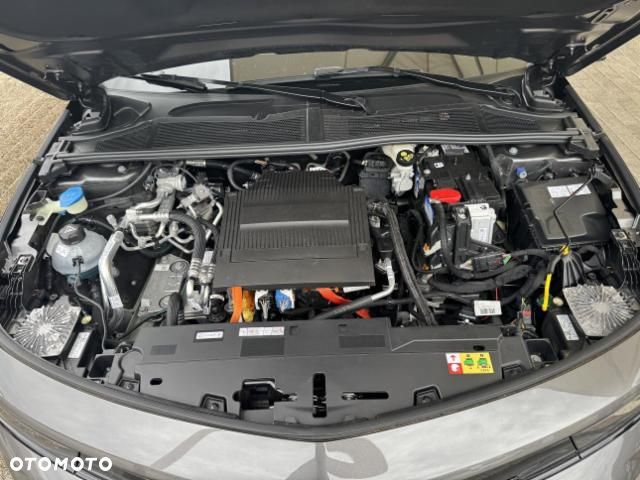 Opel Astra GS - 18